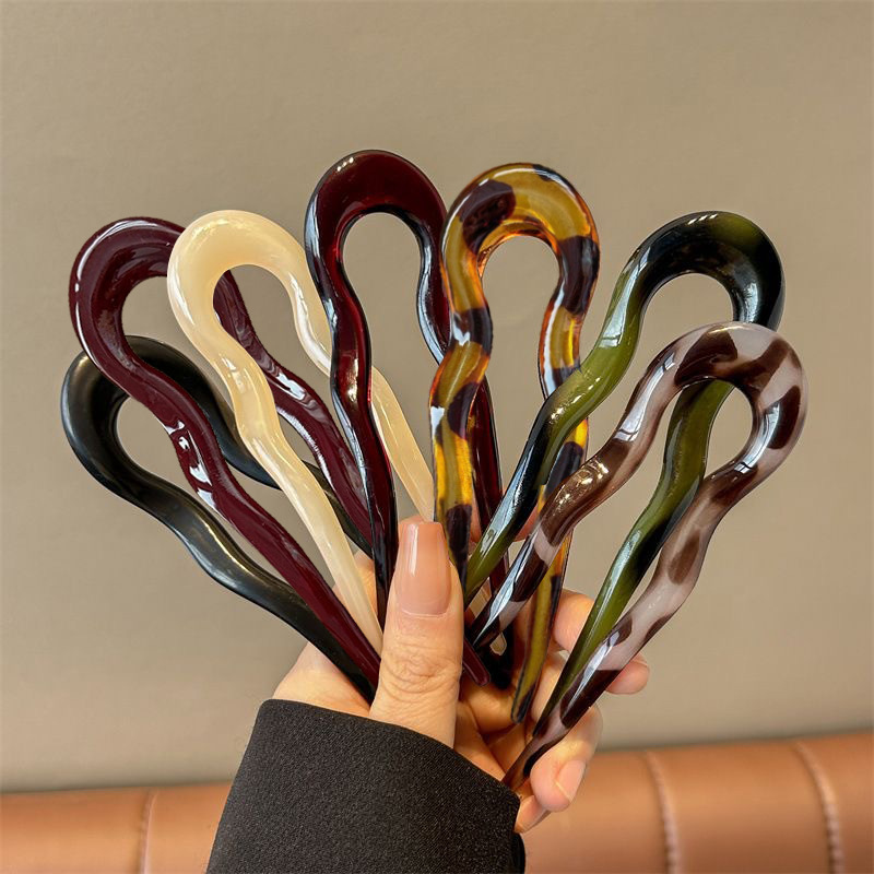 Women Accessories Wholesale - Elegante U-förmige Acryl-Haarspange für Frauen, Haarspange